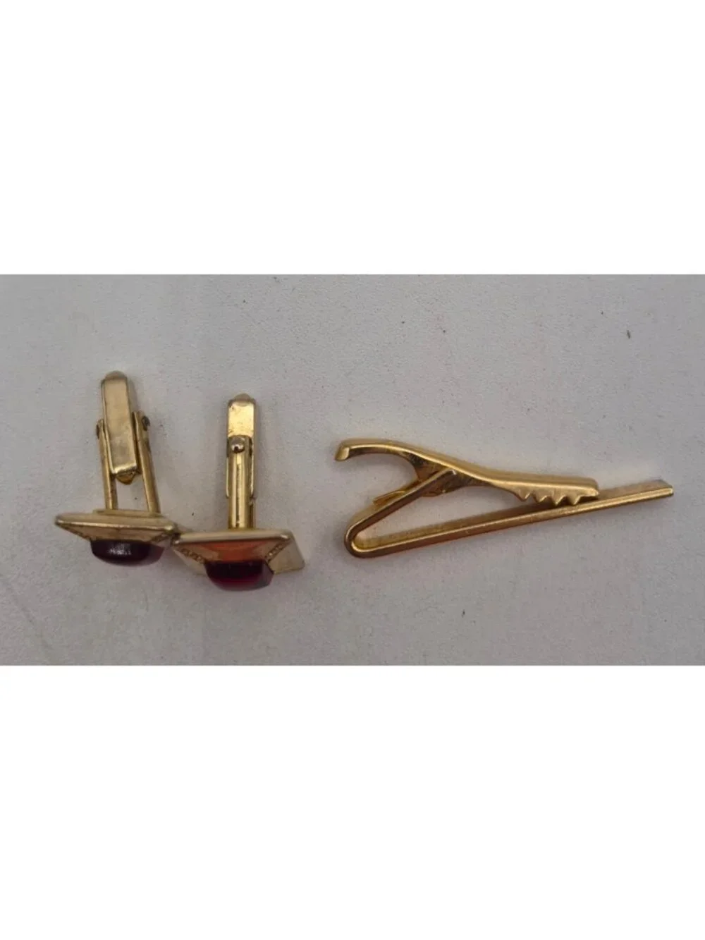 Gold‑Tone Tie Clip & Red Stone Cufflinks Set Mid-Century Modern  Style